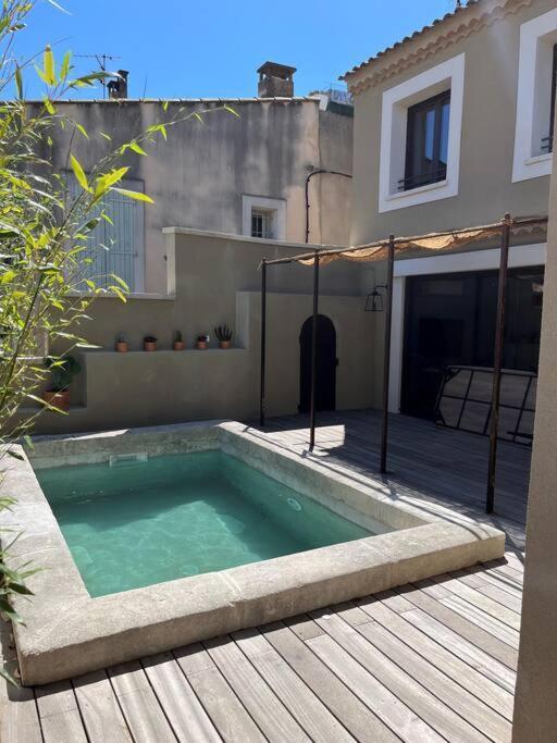 Villa De Charme Chateauneuf-de-Gadagne Exterior photo